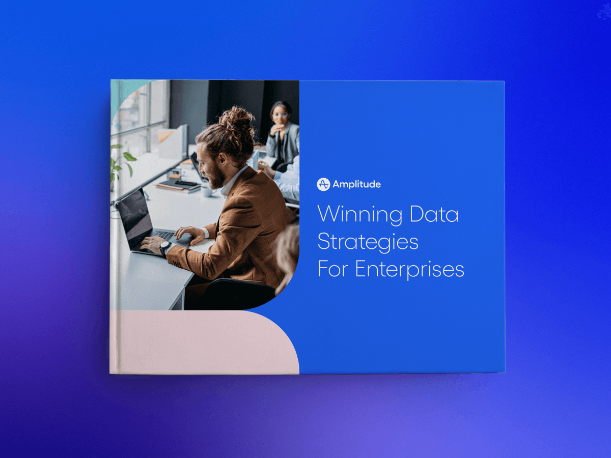 企業データの課題に関するガイドの表紙。成功に導くアプローチを紹介