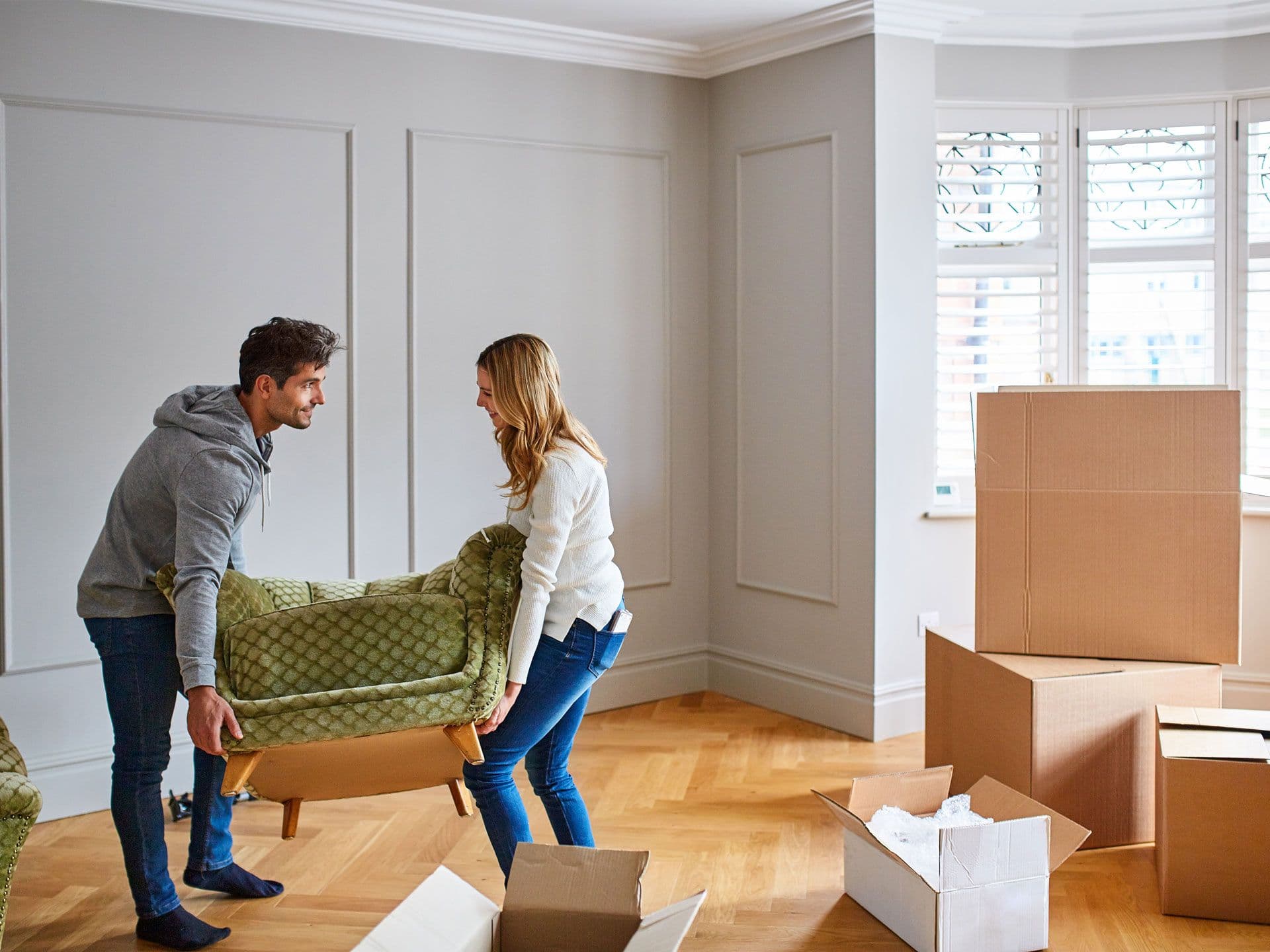 거래 최적화를 보여주는 전자 상거래 산업 솔루션