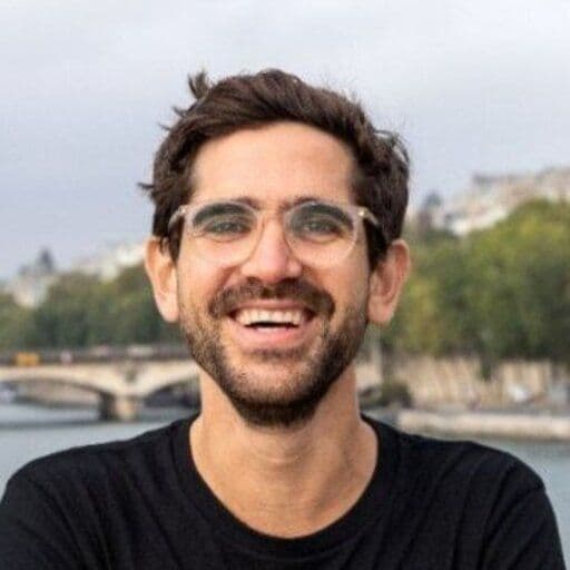 Enzo Avigo