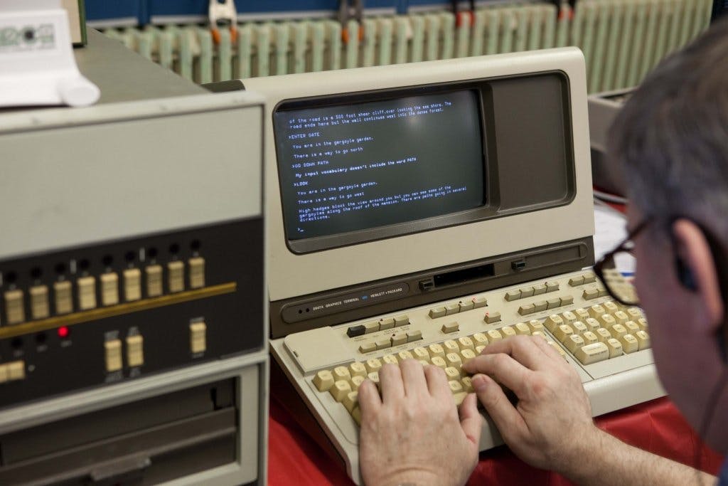 old-computer-terminal